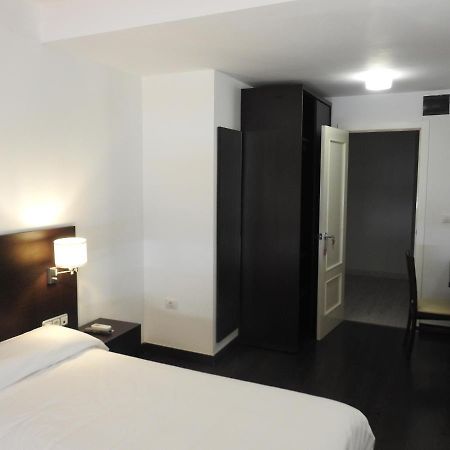 Hostal Meson De Paco Cariñena Kültér fotó