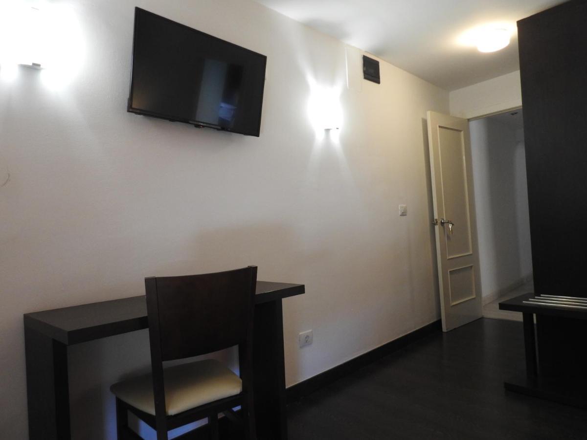 Hostal Meson De Paco Cariñena Kültér fotó