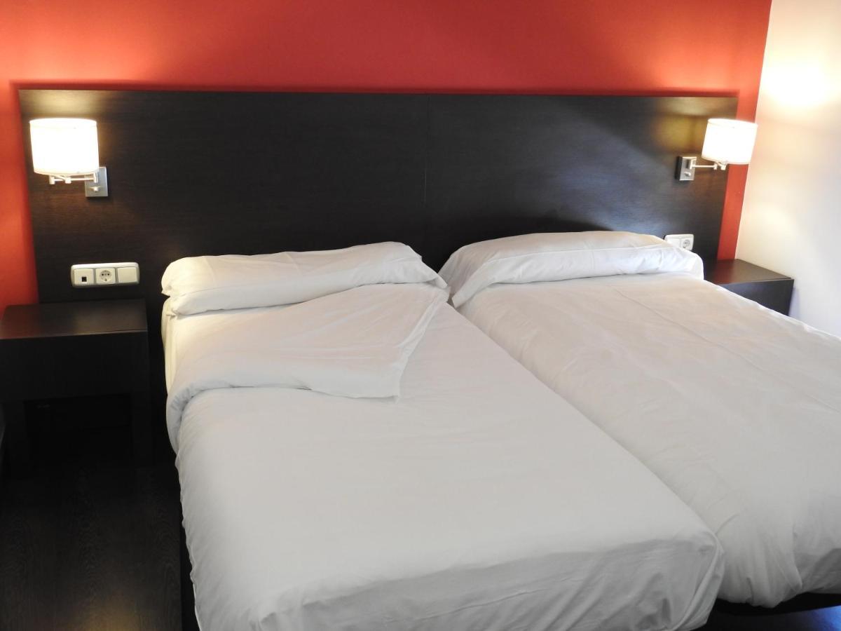 Hostal Meson De Paco Cariñena Kültér fotó