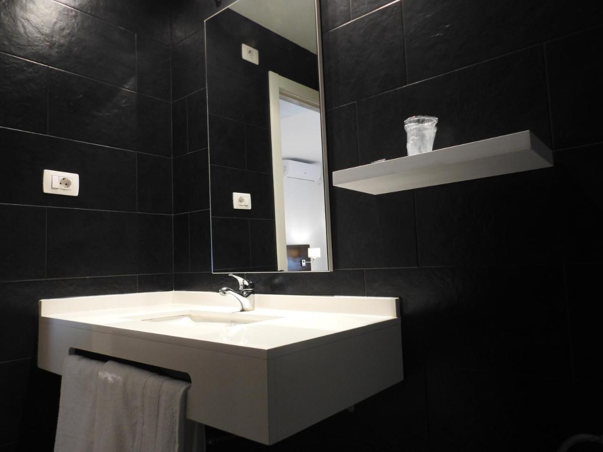 Hostal Meson De Paco Cariñena Kültér fotó